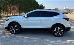 نيسان روج سبورت